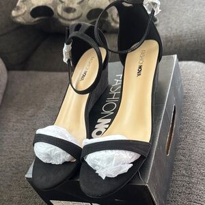 Fashion Nova Elegant Black Heels